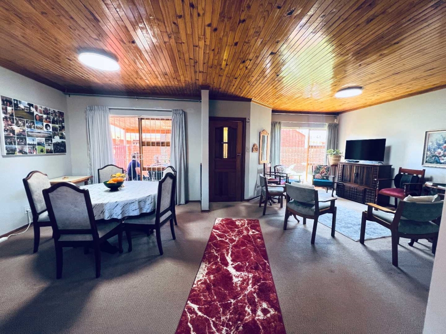 3 Bedroom Property for Sale in Heuwelsig Free State